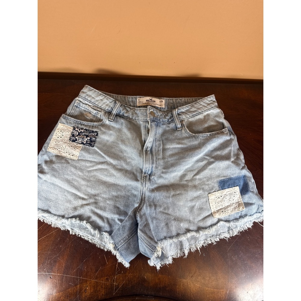Hollister Curvy Ultra High Rise Vintage Relaxed Patchwork Denim Shorts Light‎
